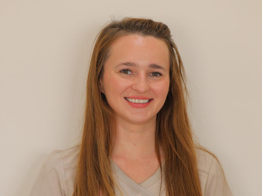Manuela Serban, Senior Therapist at Dermasurge
